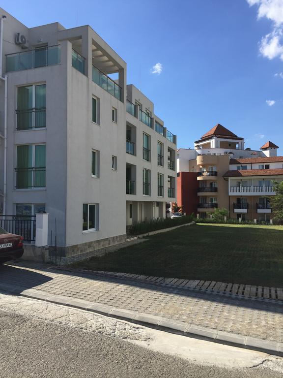 Sea Life Apartments Sinemorets Exterior foto